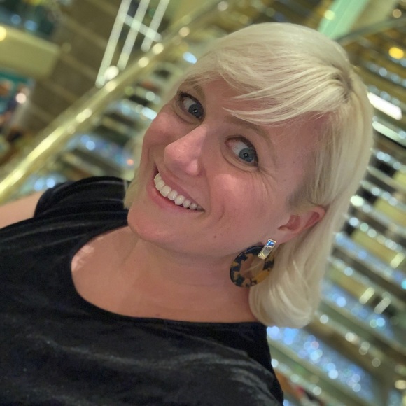 Meet your Posher, Annabelle - Picture 3 of 5